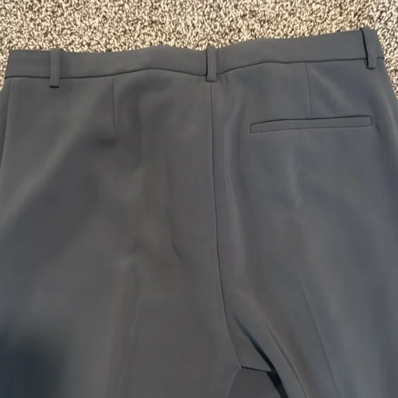 High-quality women’s pants suit by Theory - Picture 12 of 12